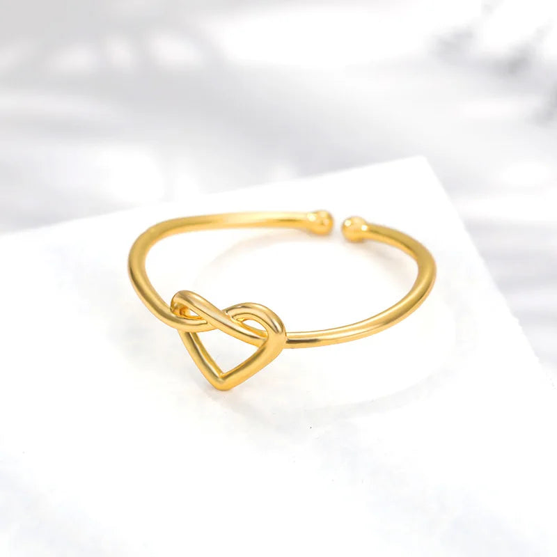 Amoura Heart Ring