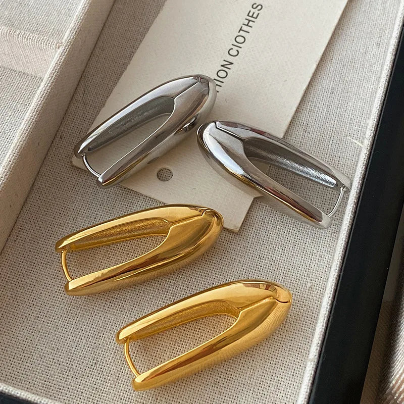 Vintage Gold Color Oval Hoop Earrings for Women Fashion Metal Smooth Geometric Ear Buckle Earring 2024 Party Jewelry Gift