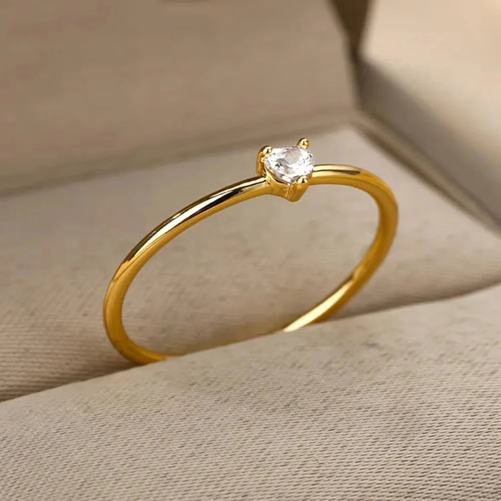 Amora Zircon Heart Ring