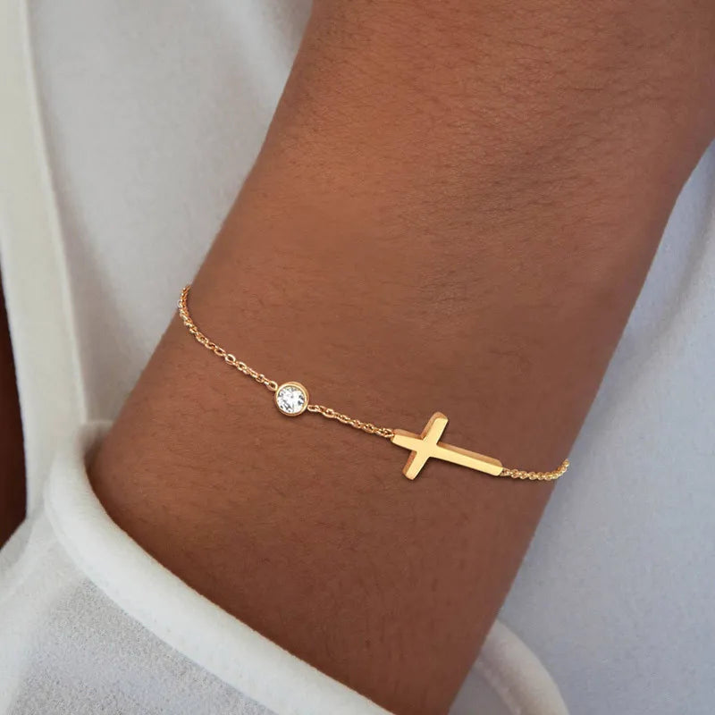 Crossline Pendant Necklace